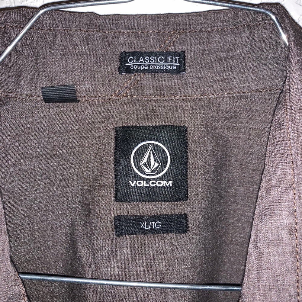 Volcom Button Up - image 3